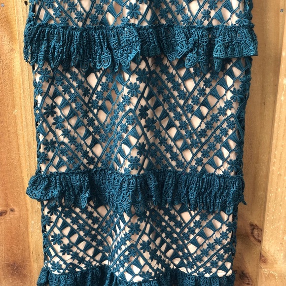 Dress - Picture 5 of 6